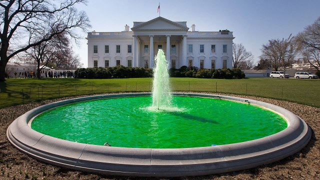 1280px-White_House_fountain_dyed_green_for_Saint_Patrick's_Day_2011