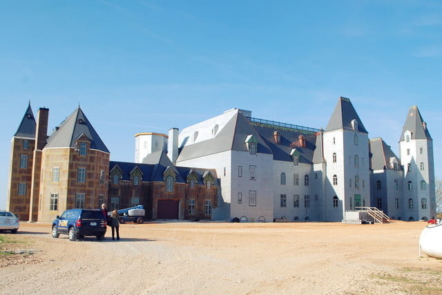 biggest-houses-pensmore-mansion-700x467-c