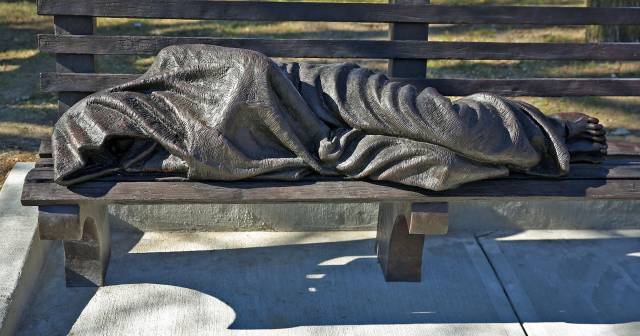 635830241142010733-HomelessJesusStatue-6